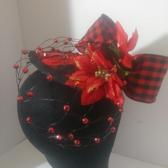 Red and black buffalo check hat - Picture 2 of 3